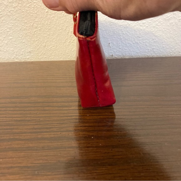 Unbranded All Leather Tapered (7”-5.5”) with Zipper Makeup Bag - Picture 9 of 11